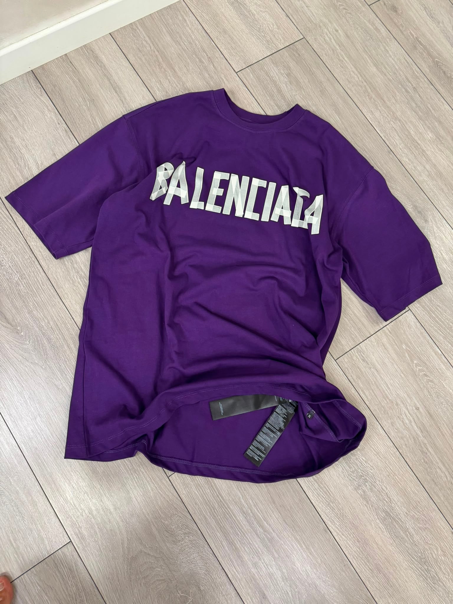 Tricou Balenciaga